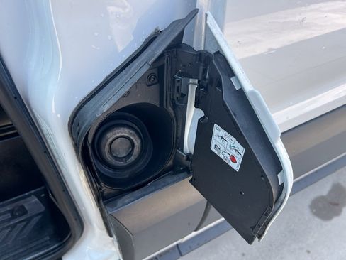 Used 2019 Ford Transit 250 130 Medium Roof image 33