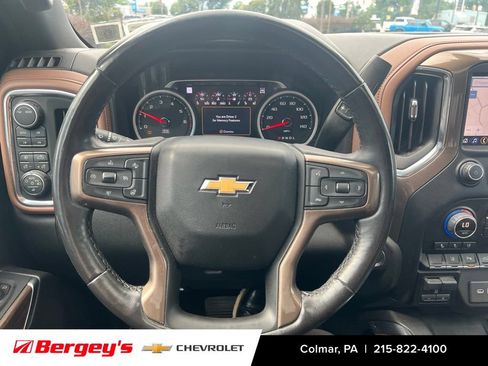 Used 2022 Chevrolet Silverado 2500 High Country w/ Z71 Off-Road Package AWD/4WD image 14