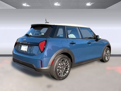 New 2026 MINI Cooper S image 9