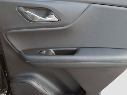 Used 2024 Chevrolet Blazer LT w/ Convenience Package image 11