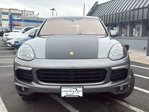Used 2015 Porsche Cayenne S image 8