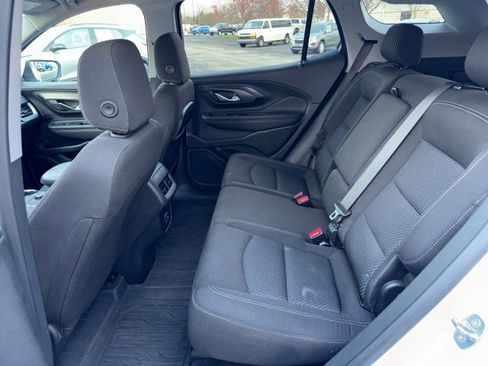 Used 2023 GMC Terrain SLE w/ Driver Convenience Package image 24