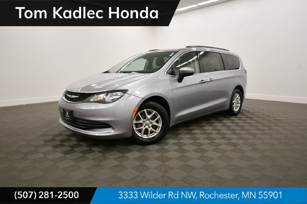 Used 2020 Chrysler Voyager Lxi FWD image 1