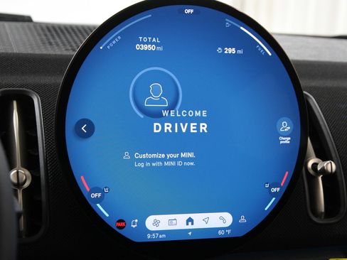 Certified 2025 MINI Cooper Countryman S image 9