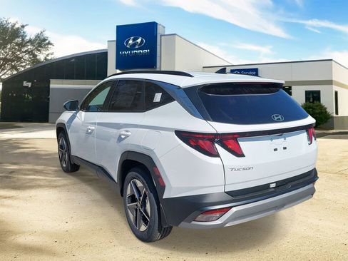 New 2026 Hyundai Tucson SEL FWD image 3