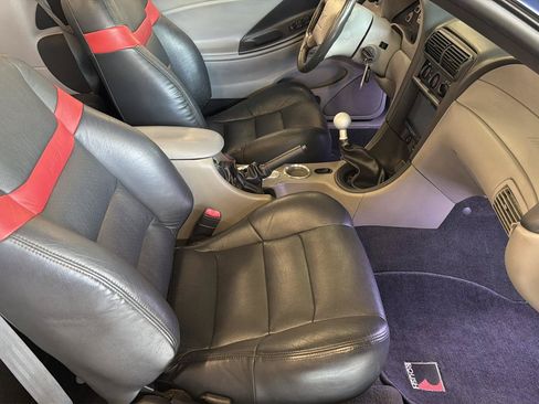 Used 2001 Ford Mustang GT RWD image 28