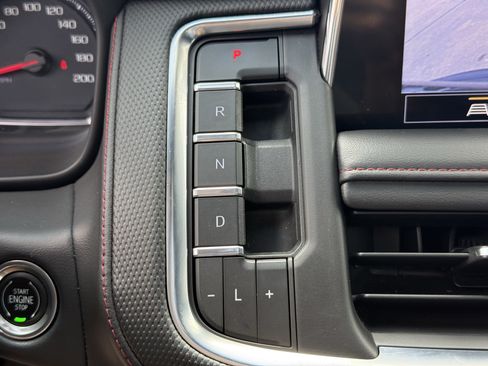 Used 2021 Chevrolet Tahoe RST AWD/4WD image 23