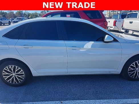 Used 2020 Volkswagen Jetta SE image 6