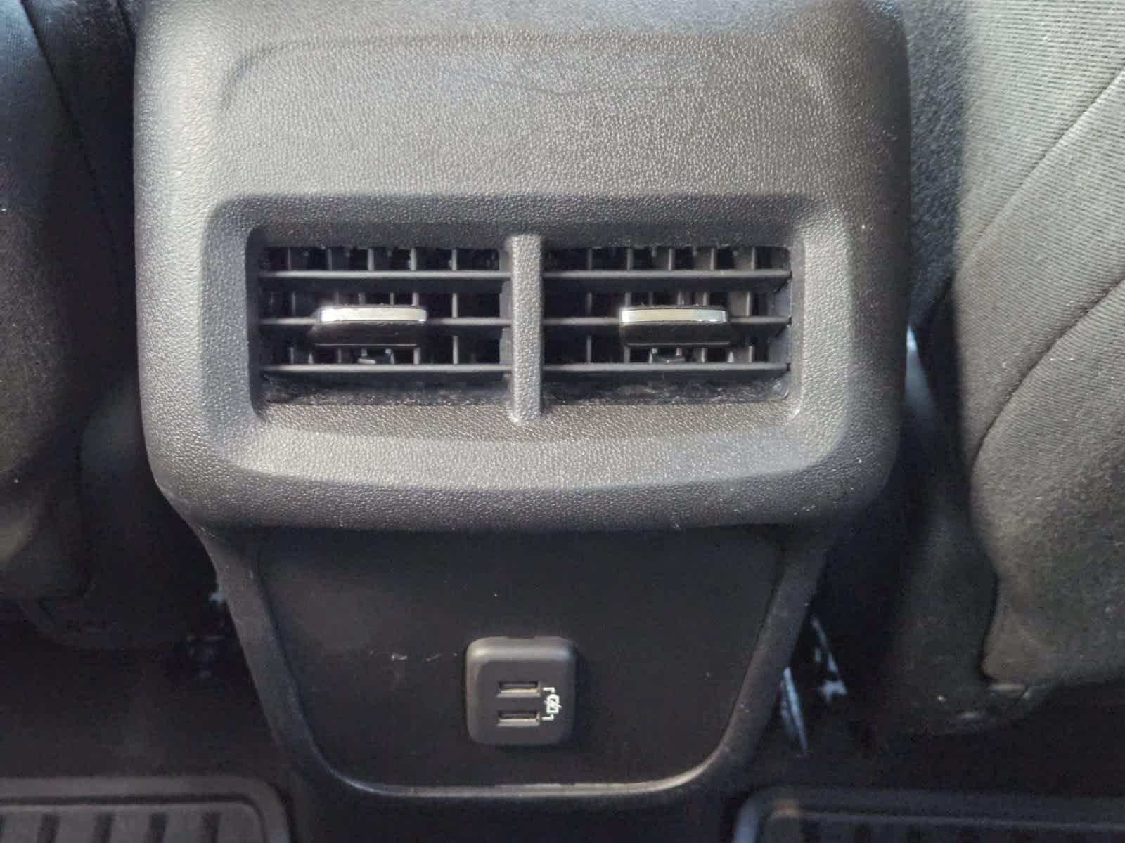 Used 2019 Chevrolet Equinox LT FWD image 28