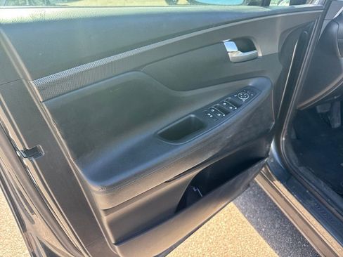 Used 2020 Hyundai Santa Fe SEL image 25