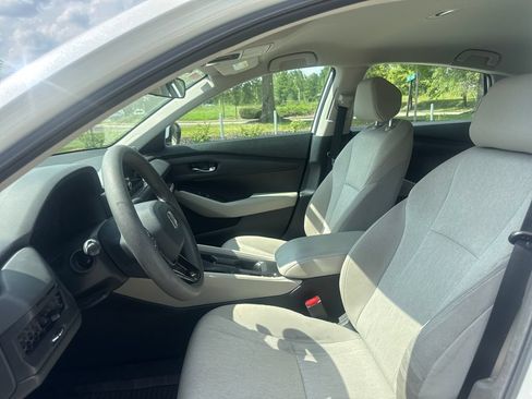 Certified 2023 Honda Accord LX image 13