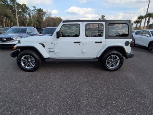 Used 2020 Jeep Wrangler Unlimited Sahara w/ Safety Group image 5