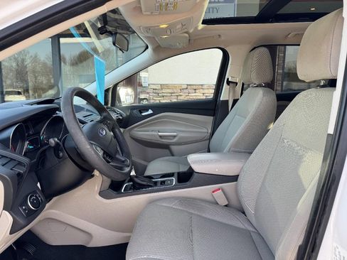 Used 2017 Ford Escape SE image 14