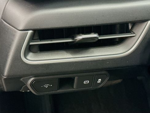 Used 2025 Kia K4 LXS FWD image 17