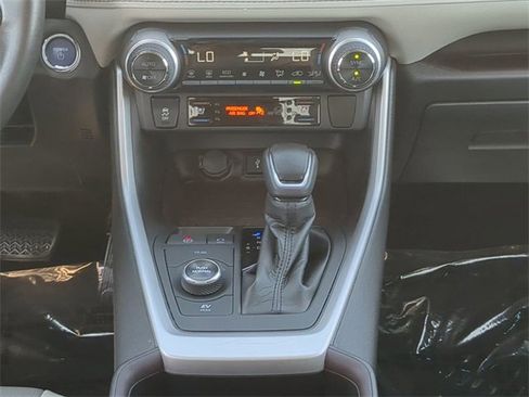 Certified 2020 Toyota RAV4 Limited image 19