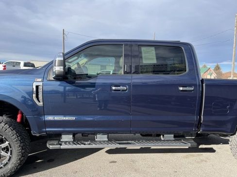 Used 2017 Ford F250 Lariat w/ Chrome Package image 7