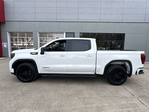 Used 2025 GMC Sierra 1500 Elevation image 11