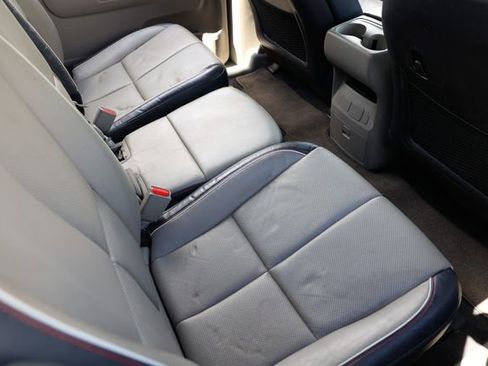 Used 2017 Kia Sedona LX w/ LX Essentials Premium Package image 12