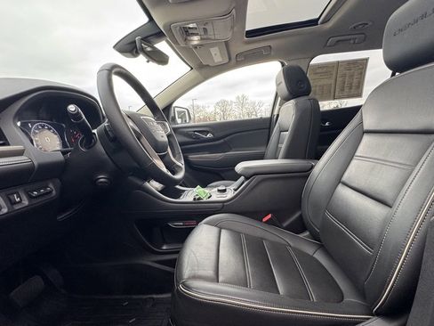 Used 2023 GMC Acadia Denali w/ Denali Ultimate Package image 19