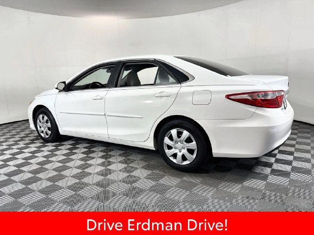 Certified 2017 Toyota Camry LE FWD image 21