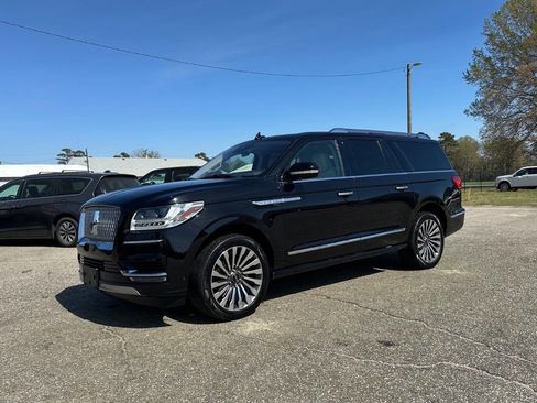Used 2019 Lincoln Navigator L Reserve image 1