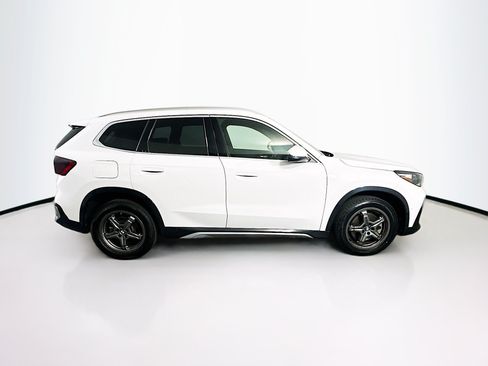 Used 2025 BMW X1 xDrive28i AWD/4WD image 10
