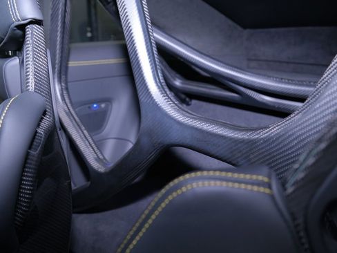 Used 2025 Porsche 911 GT3 RS RWD image 45