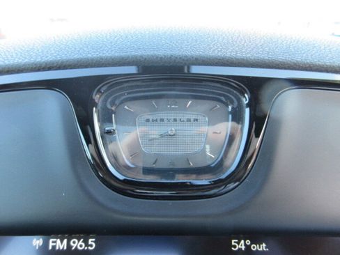 Used 2023 Chrysler 300 S w/ Comfort Group image 33