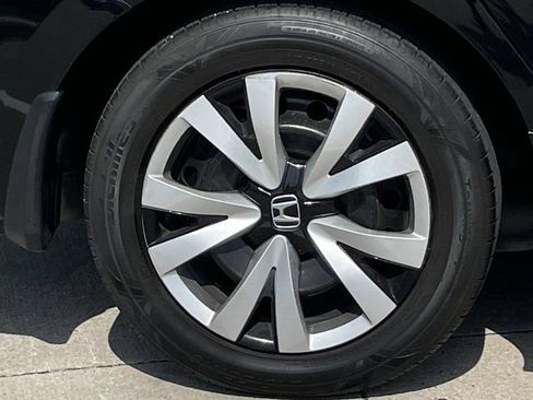 Used 2022 Honda Civic LX image 8