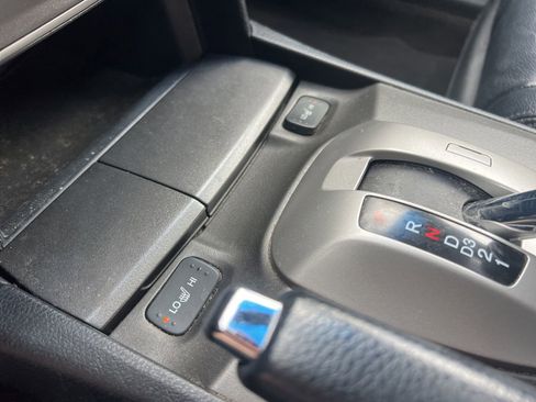 Used 2010 Honda Crosstour EX-L image 18