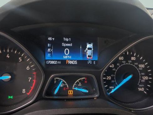 Used 2017 Ford Escape SE image 6