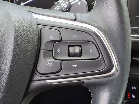 Used 2023 Buick Envision Essence w/ Sport Touring Package image 22