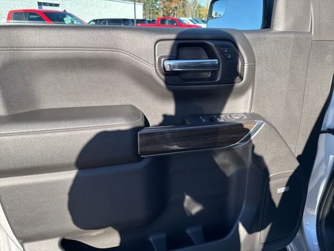 Used 2020 Chevrolet Silverado 1500 RST image 14