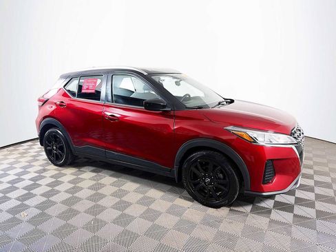 Certified 2023 Nissan Kicks SV FWD image 3