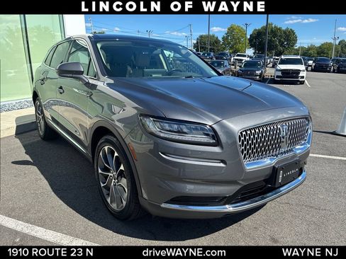 Certified 2022 Lincoln Nautilus Reserve AWD/4WD image 10