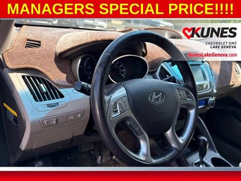 Used 2012 Hyundai Tucson Limited w/ Premium Pkg FWD image 10