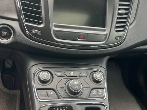 Used 2016 Chrysler 200 S w/ Navigation & Sound Group I FWD image 7