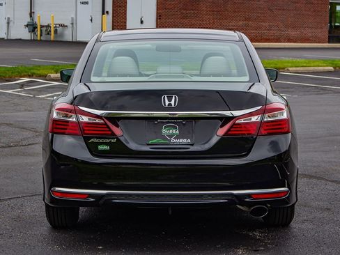 Used 2016 Honda Accord LX image 8