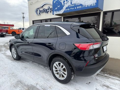 Used 2021 Ford Escape SE image 7