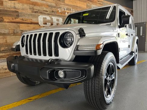 Used 2022 Jeep Wrangler Unlimited Sahara AWD/4WD image 52