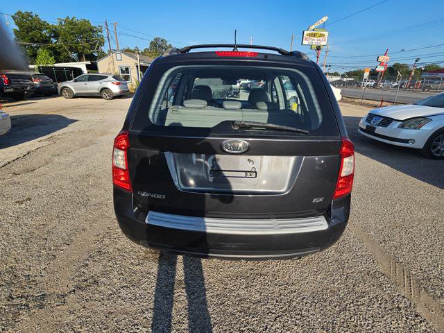 Used 2007 Kia Rondo EX FWD image 4