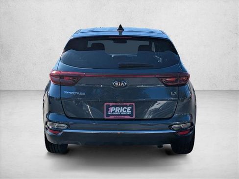 Used 2022 Kia Sportage LX image 7