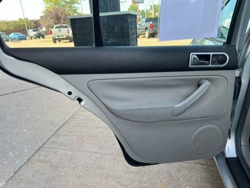 Used 2004 Volkswagen Jetta GLI image 13