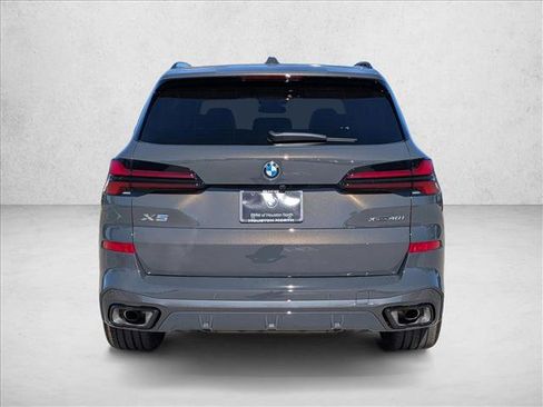 Used 2026 BMW X5 xDrive40i w/ M Sport Package AWD/4WD image 7