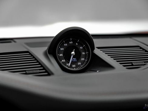 Used 2024 Porsche 911 Carrera w/ Premium Package image 56