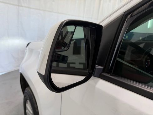 Used 2021 Chevrolet Colorado LT w/ Safety Package RWD image 6