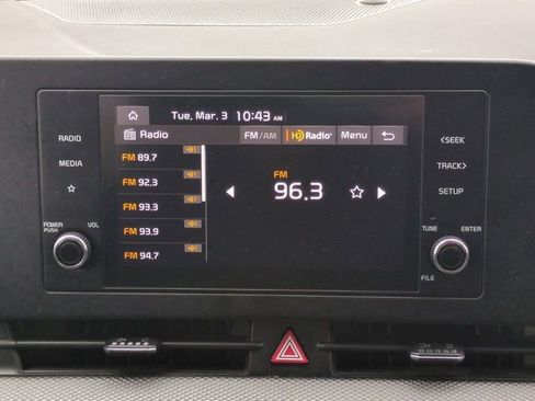 Used 2024 Kia Sportage LX image 18