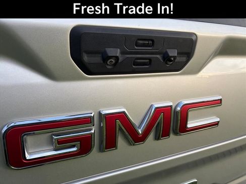 Used 2022 GMC Sierra 1500 SLT image 11