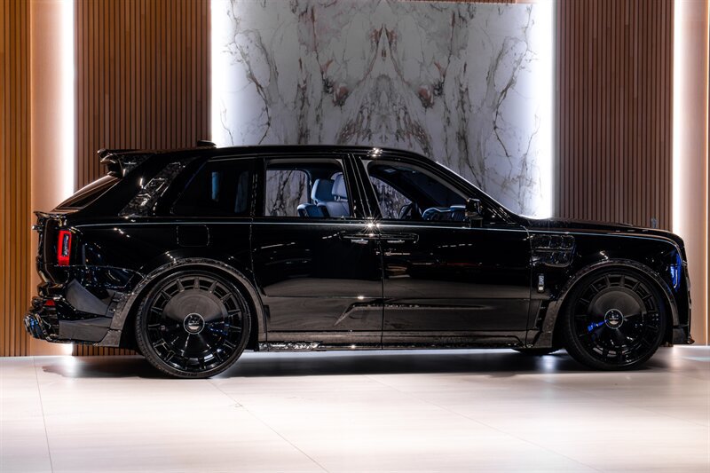 Used 2025 Rolls-Royce Cullinan AWD/4WD image 6
