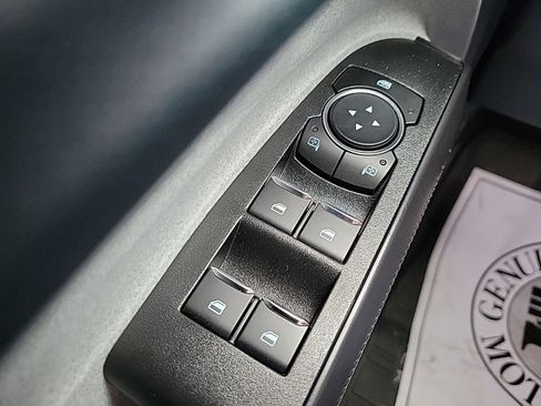 Used 2025 Ford Maverick XLT image 25